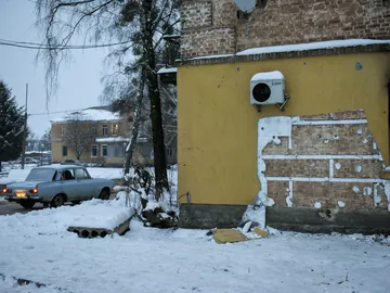 Un detenido por intentar robar un mural de Banksy en Ucrania Un detenido por intentar robar un mural de Banksy en Ucrania