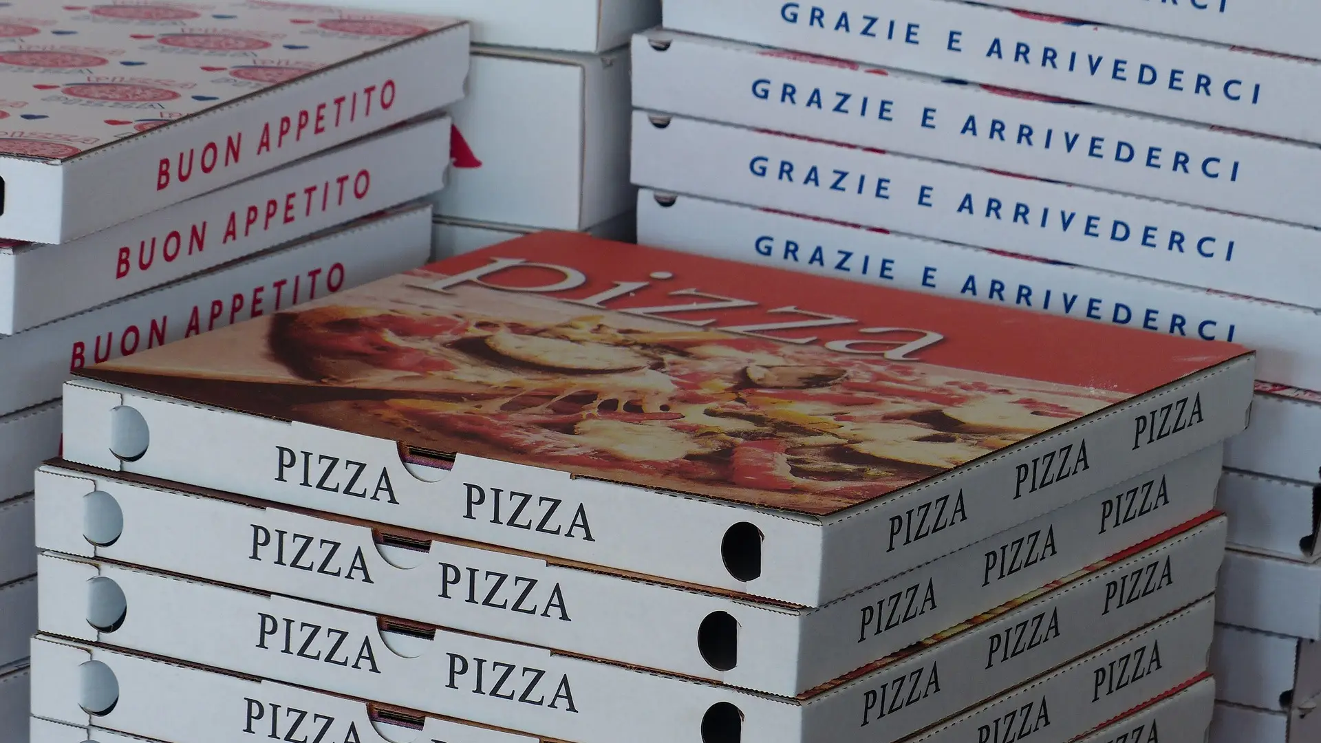 La 'técnica Telepizza', la nueva aliada de los okupas ante la que los expertos reclaman medidas La 'técnica Telepizza', la nueva aliada de los okupas ante la que los expertos reclaman medidas