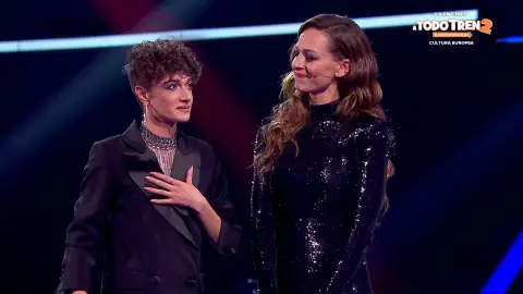 Milos sobrecoge al público al dedicarle la actuación a su abuela: “Necesitaba cantar esta canción” Milos sobrecoge al público al dedicarle la actuación a su abuela: “Necesitaba cantar esta canción”