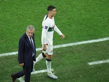 Cristiano Ronaldo abandona el campo tras ser sustituido en el minuto 65 ante Corea del Sur Cristiano Ronaldo abandona el campo tras ser sustituido en el minuto 65 ante Corea del Sur