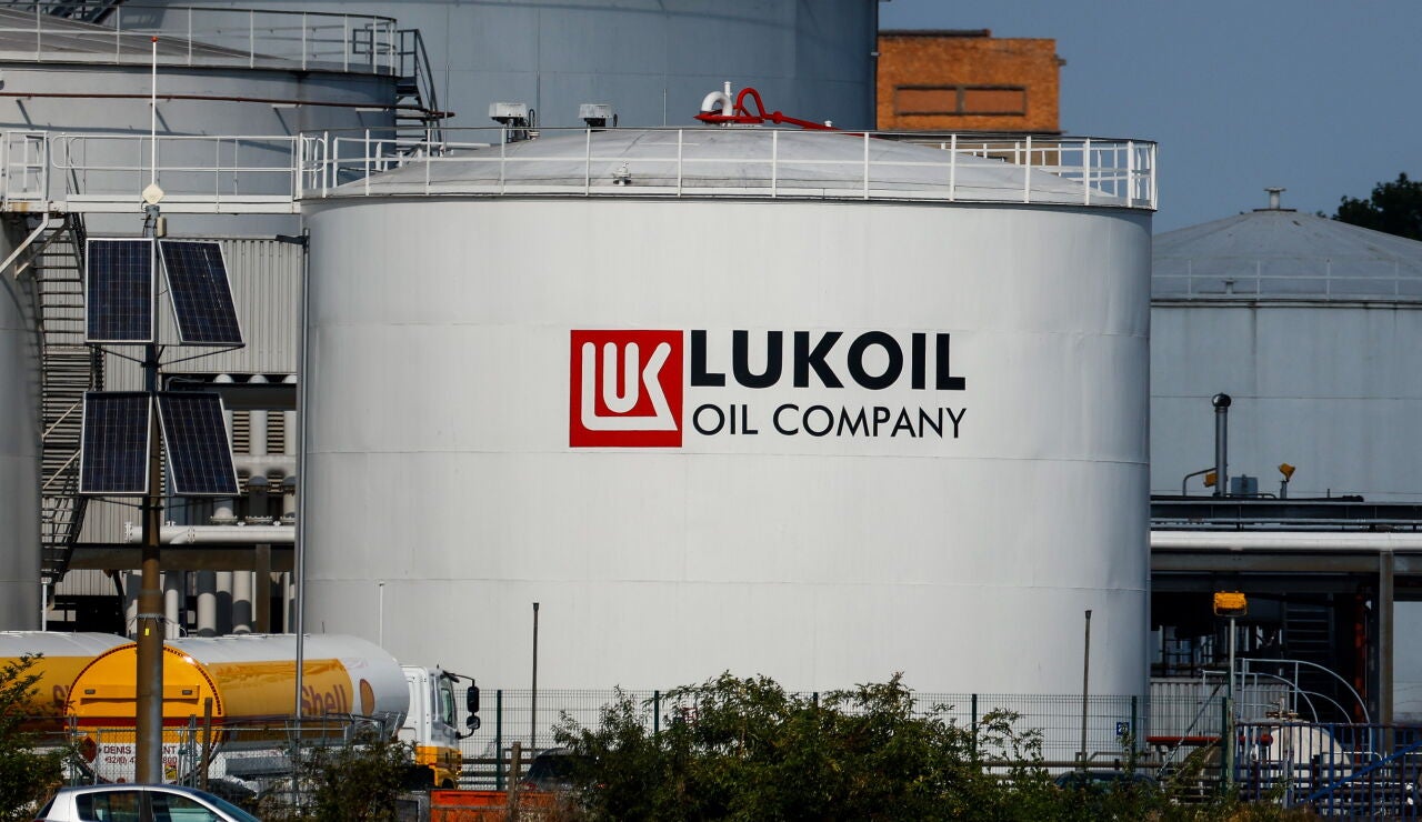La OPEP mantiene el número de barriles ante el embargo europeo de petróleo ruso