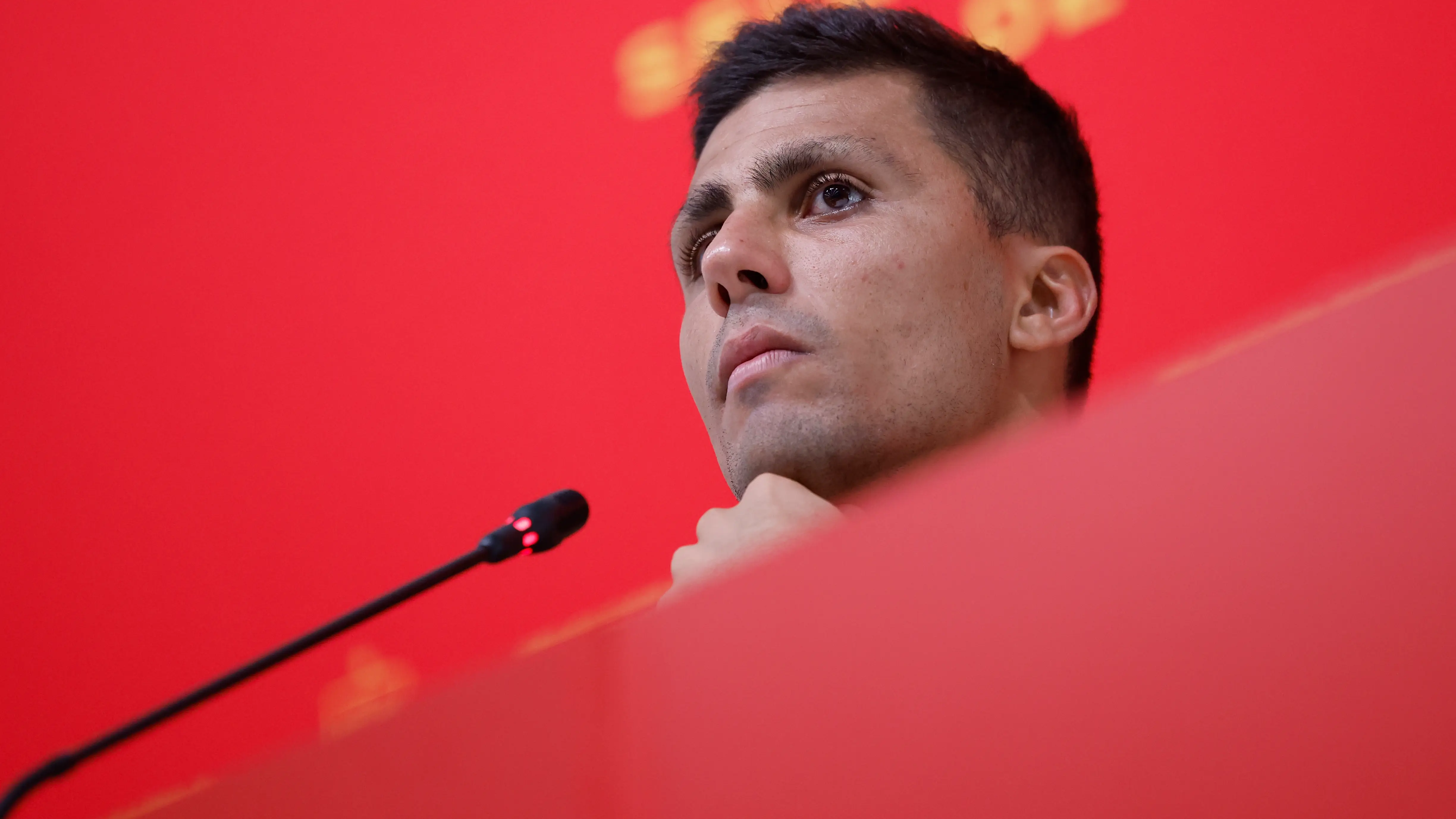 Rodri en la rueda de prensa previa al Espa&ntilde;a - Marruecos