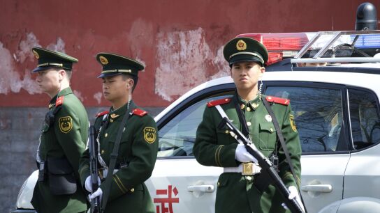 Polic&iacute;a china