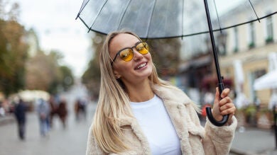 Looks cómodos y estilosos para los días de lluvia