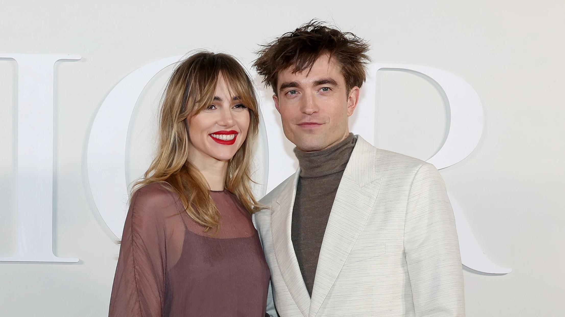 Robert Pattinson y su novia Suki Waterhouse