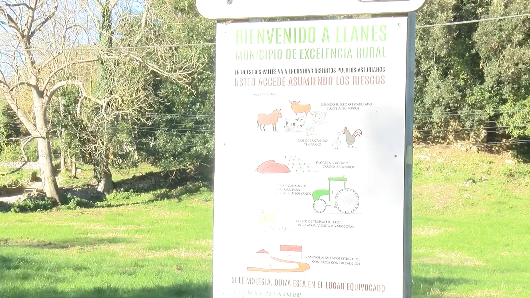 Cartel de Llanes