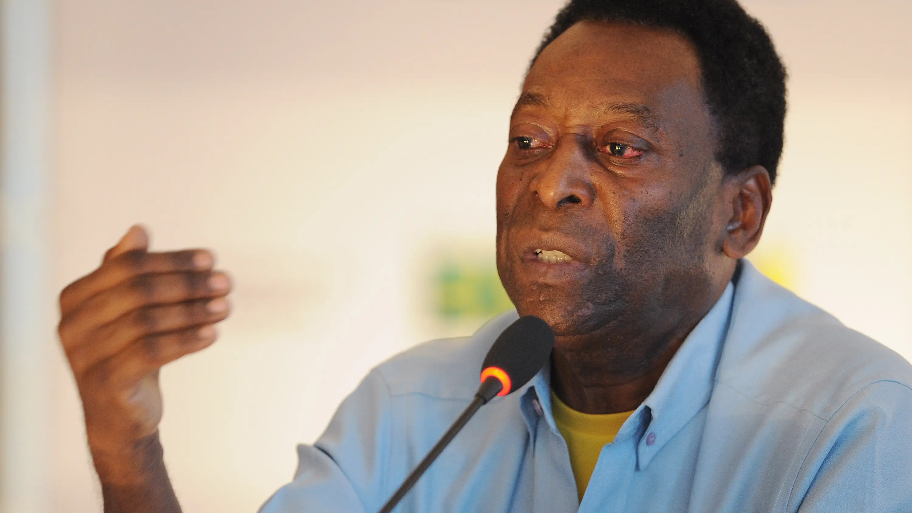 Pelé, durante una conferencia Pelé, durante una conferencia