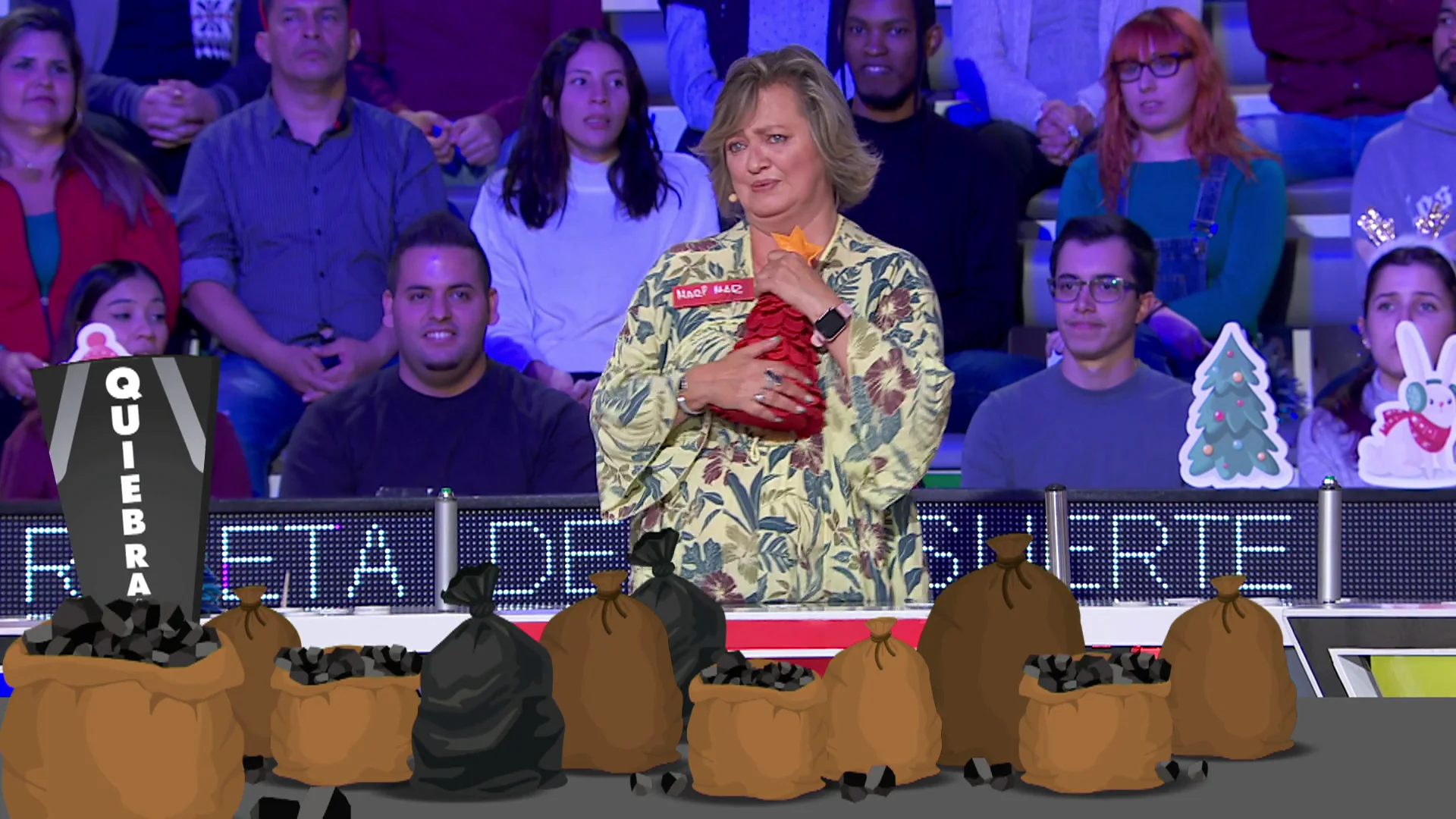 Mari Mar, incapaz de desprenderse de su árbol de Navidad tras perderlo en la quiebra Mari Mar, incapaz de desprenderse de su árbol de Navidad tras perderlo en la quiebra