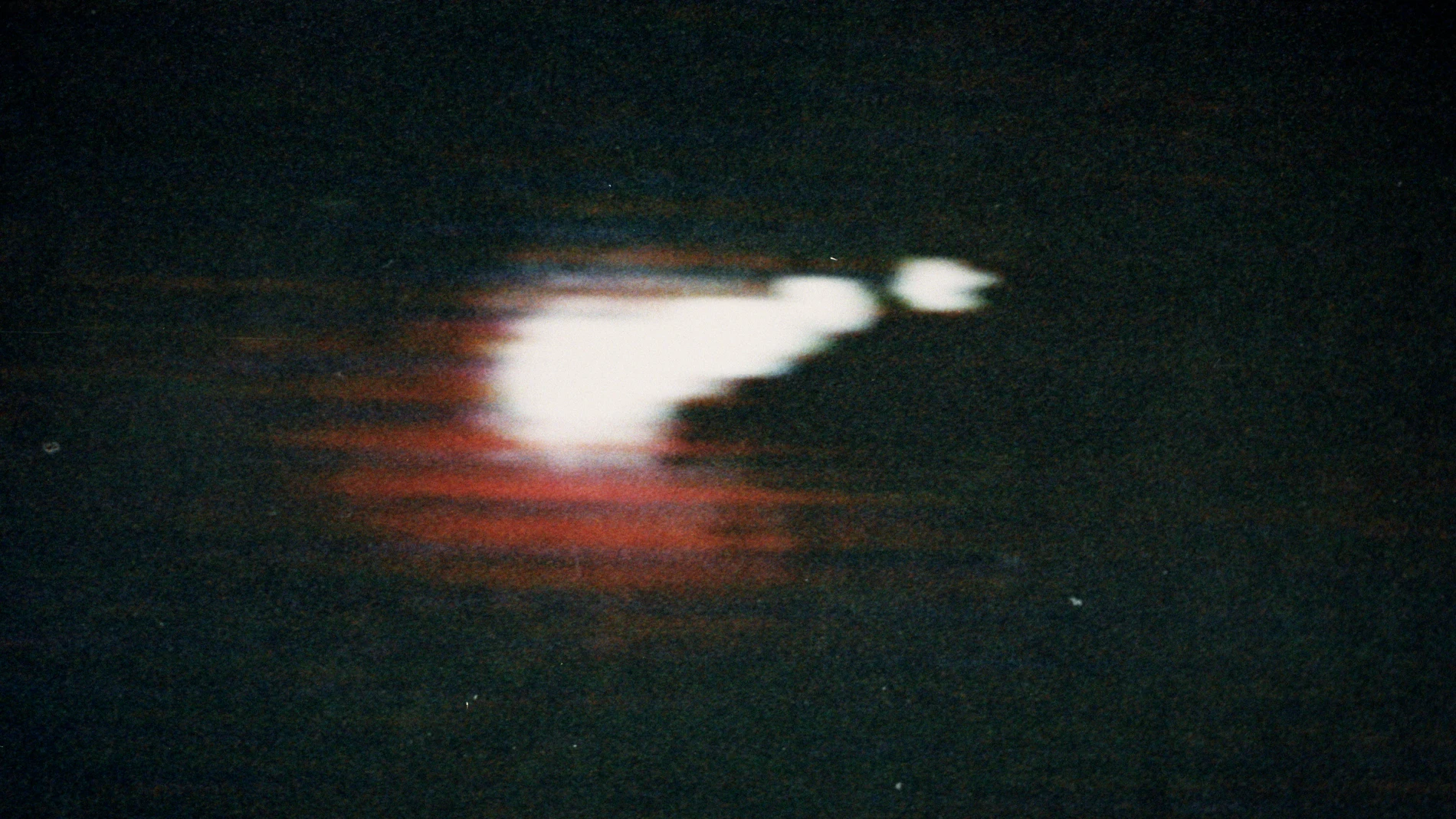 Fotografía de archivo de un bólido celeste o gran meteorito 