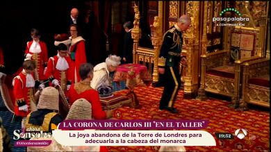 La corona de Carlos III, en el taller meses antes de la ceremonia de coronación 