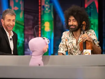 ¿Qué se esconde un gran artista? Trancas y Barrancas descubren los secretos de Ara Malikian ¿Qué se esconde un gran artista? Trancas y Barrancas descubren los secretos de Ara Malikian