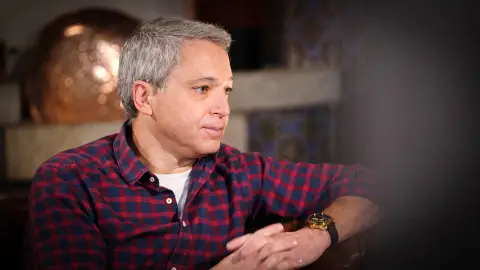 Vicente Vallés desmitifica la leyenda sobre la seriedad de los presentadores de informativos: “No podríamos vivir 24 horas así” Vicente Vallés desmitifica la leyenda sobre la seriedad de los presentadores de informativos: “No podríamos vivir 24 horas así”