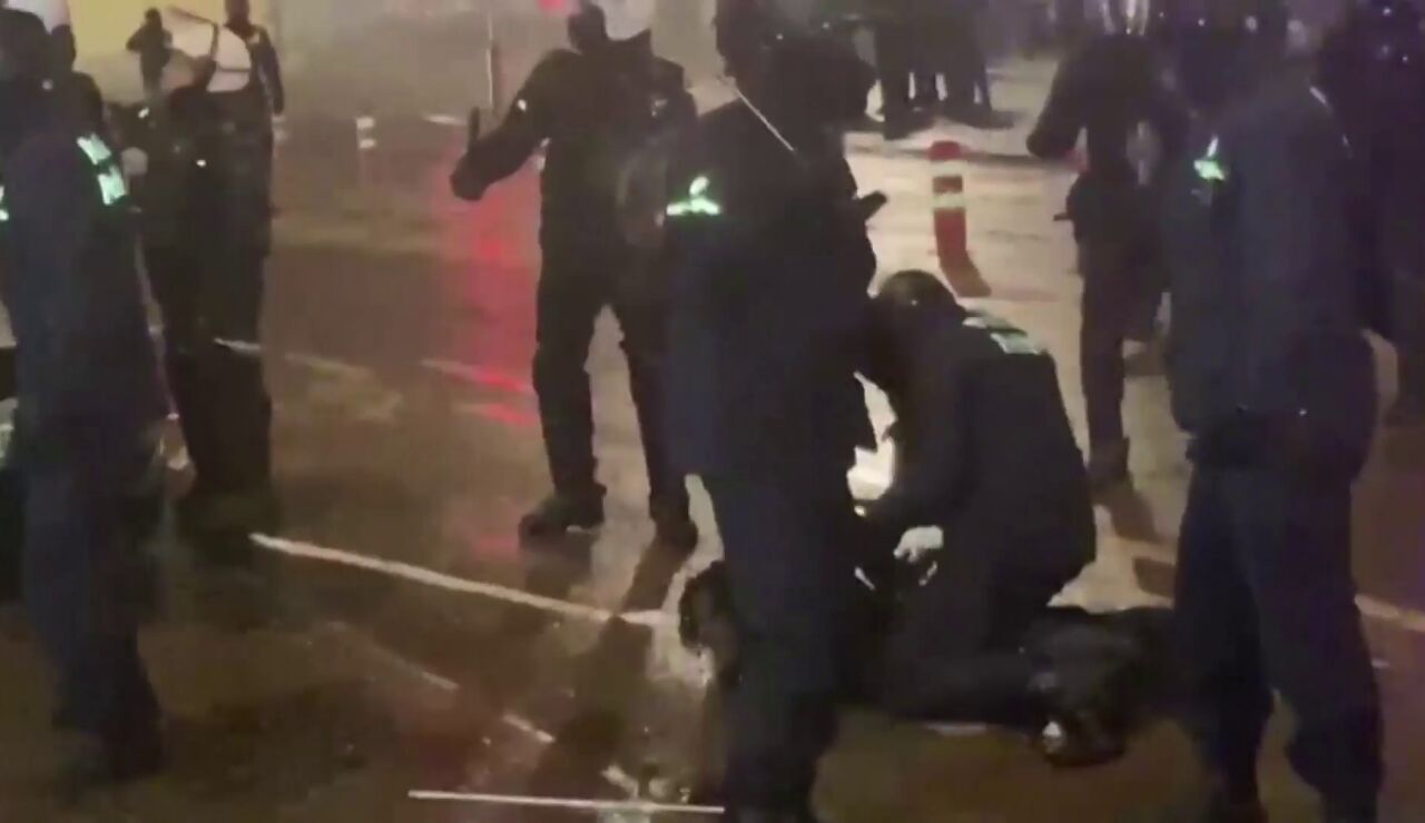 La Policía belga actúa contra algunos aficionados marroquíes
