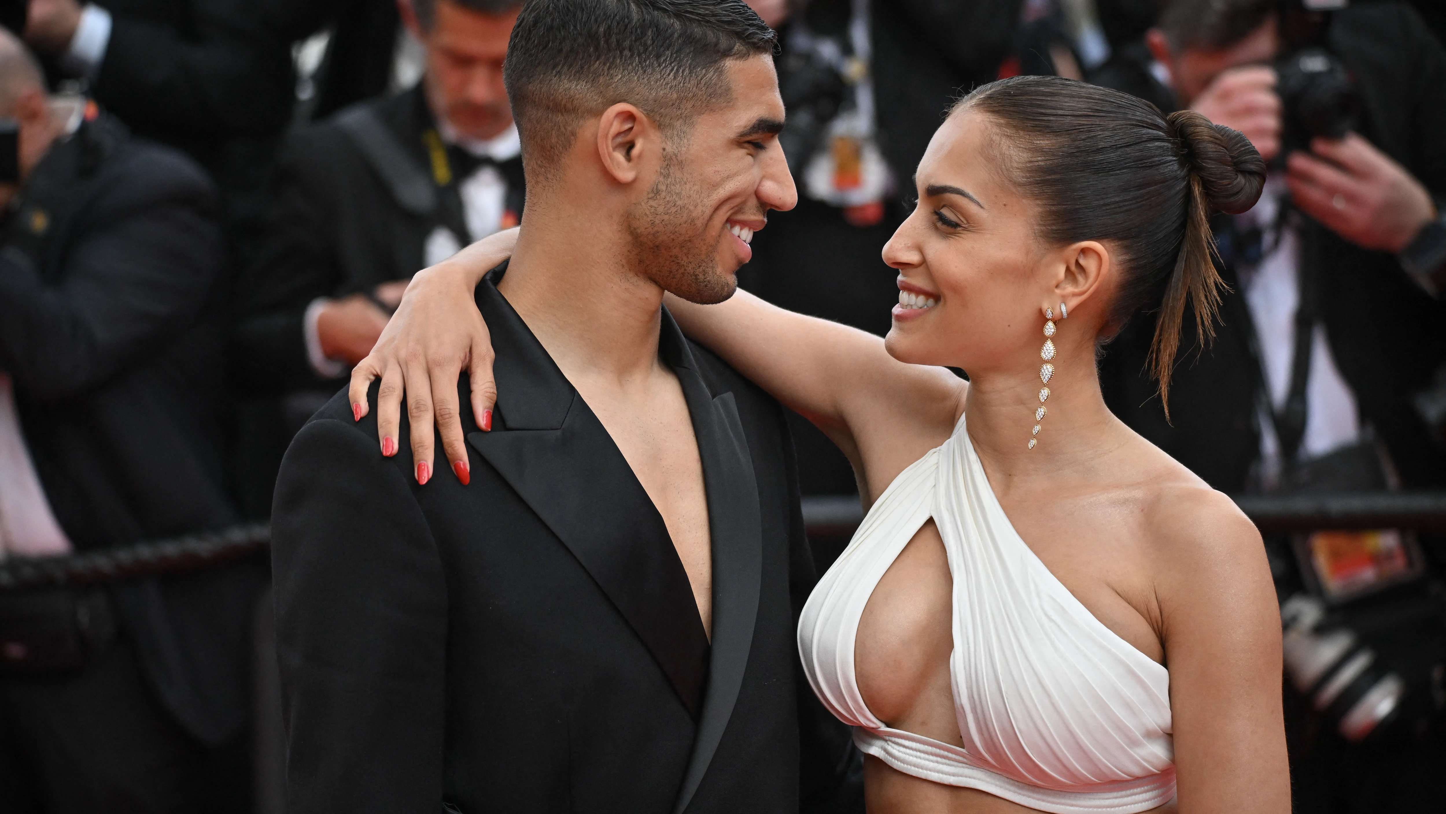 Hiba Abouk y Achraf Hakimi Hiba Abouk y Achraf Hakimi