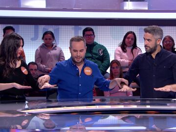&iexcl;Ins&oacute;lito! Jorge Blas sorprende demostrando la m&aacute;gica conexi&oacute;n entre Roberto Leal y Bego&ntilde;a Maestre