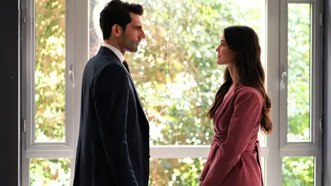 En el último capítulo de ‘Secretos de familia’: Ceylin huye de Ilgaz y decide distanciarse de él...¿para siempre? Ilgaz y Ceylin