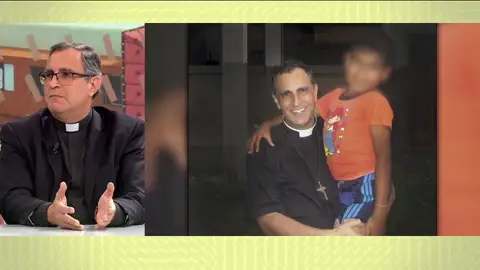 El cura que salvó la vida de un niño en Perú comprándolo El cura que salvó la vida de un niño en Perú comprándolo