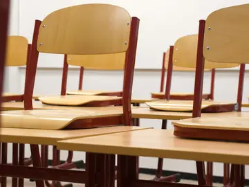 Aula vacía de un colegio Aula vacía de un colegio