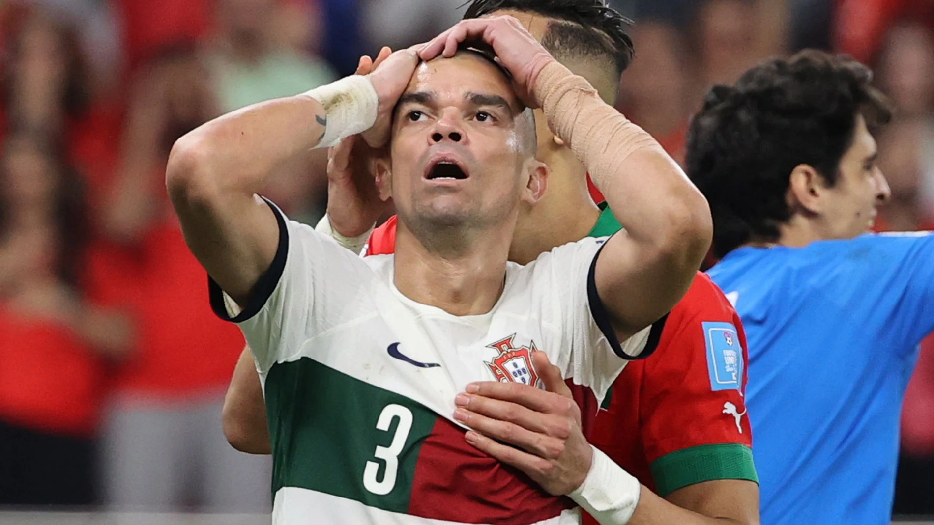Pepe se lamenta en el partido entre Portugal y Marruecos