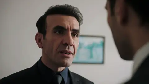 Pars jura vengarse de Ilgaz tras creer que él le ha tendido una trampa: “Me las vas a pagar” Pars jura vengarse de Ilgaz tras creer que él le ha tendido una trampa: “Me las vas a pagar”