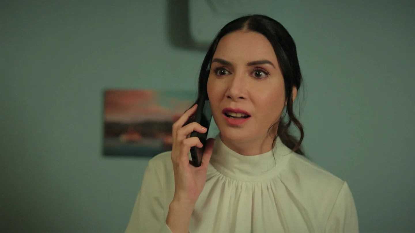 Suzan, sin palabras tras confirmar que Nebahat ha vuelto a creer en las mentiras de Akif Suzan, sin palabras tras confirmar que Nebahat ha vuelto a creer en las mentiras de Akif
