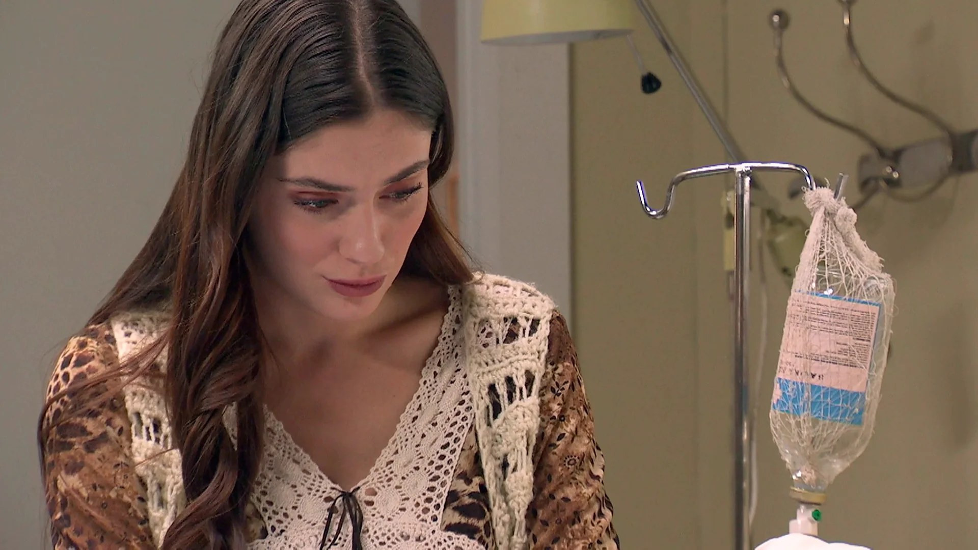 Andrea, dispuesta a ayudar a Lucrecia: “Déjeme ayudarle, se lo debo a usted y a Ana Mari”