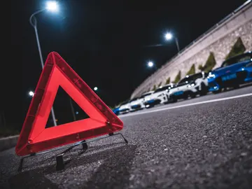Imagen de un triángulo de emergencia Imagen de un triángulo de emergencia