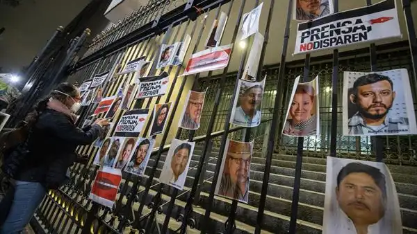 Acto de protesta contra el asesinato de periodistas en Ciudad de M&eacute;xico, en febrero de 2022