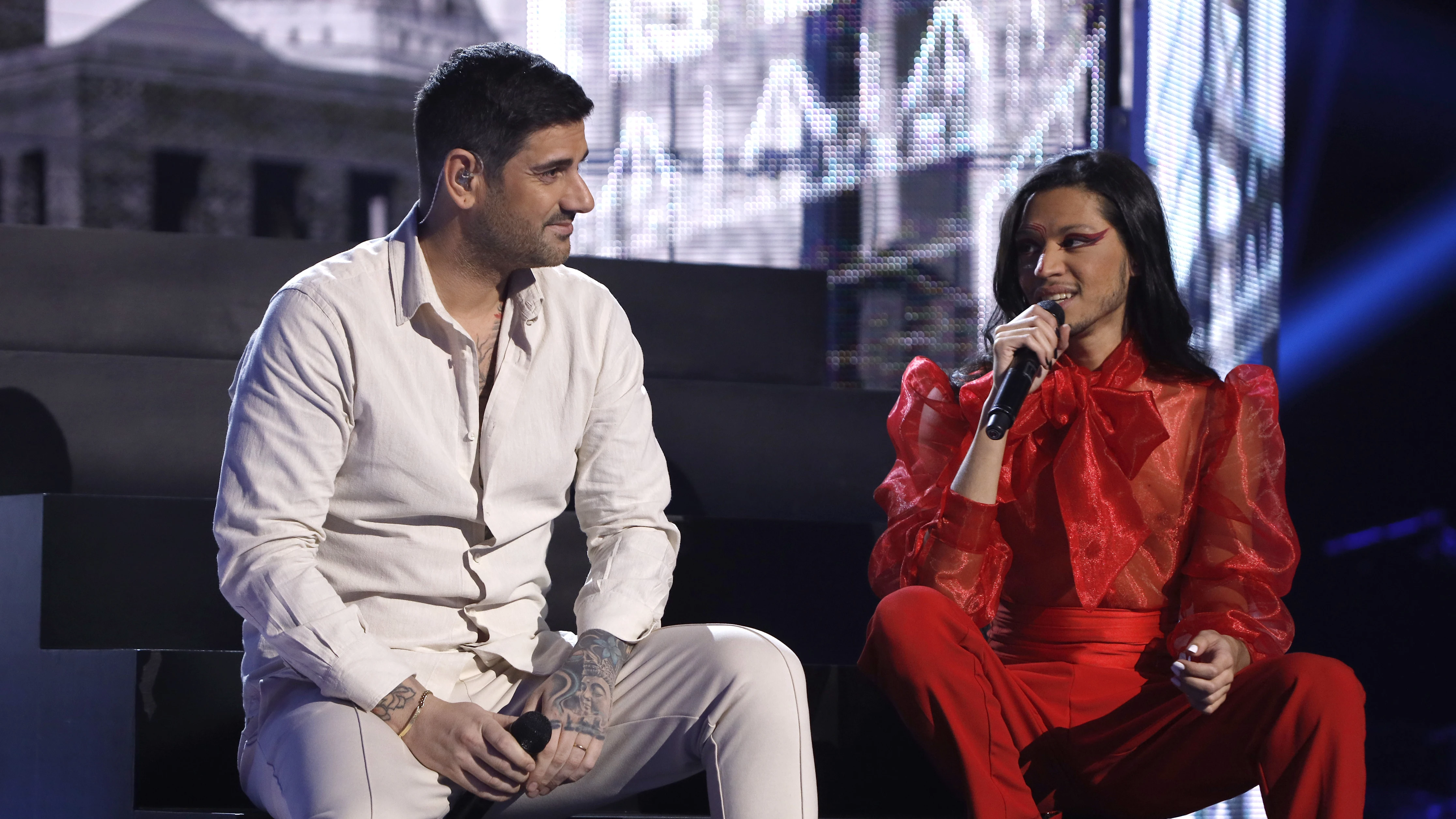 Melendi y Sergio sorprenden versionando ‘Destino o casualidad’ en ‘La Voz’ Melendi y Sergio sorprenden versionando ‘Destino o casualidad’ en ‘La Voz’