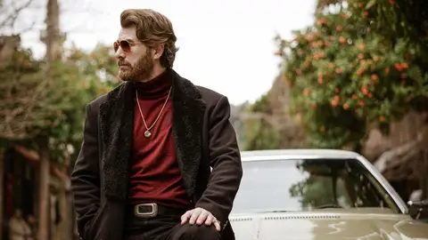 Fikret en el capítulo '123' de 'Tierra Amarga'. Fikret en el capítulo '123' de 'Tierra Amarga'.