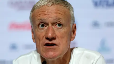 Didier Deschamps en rueda de prensa Didier Deschamps en rueda de prensa