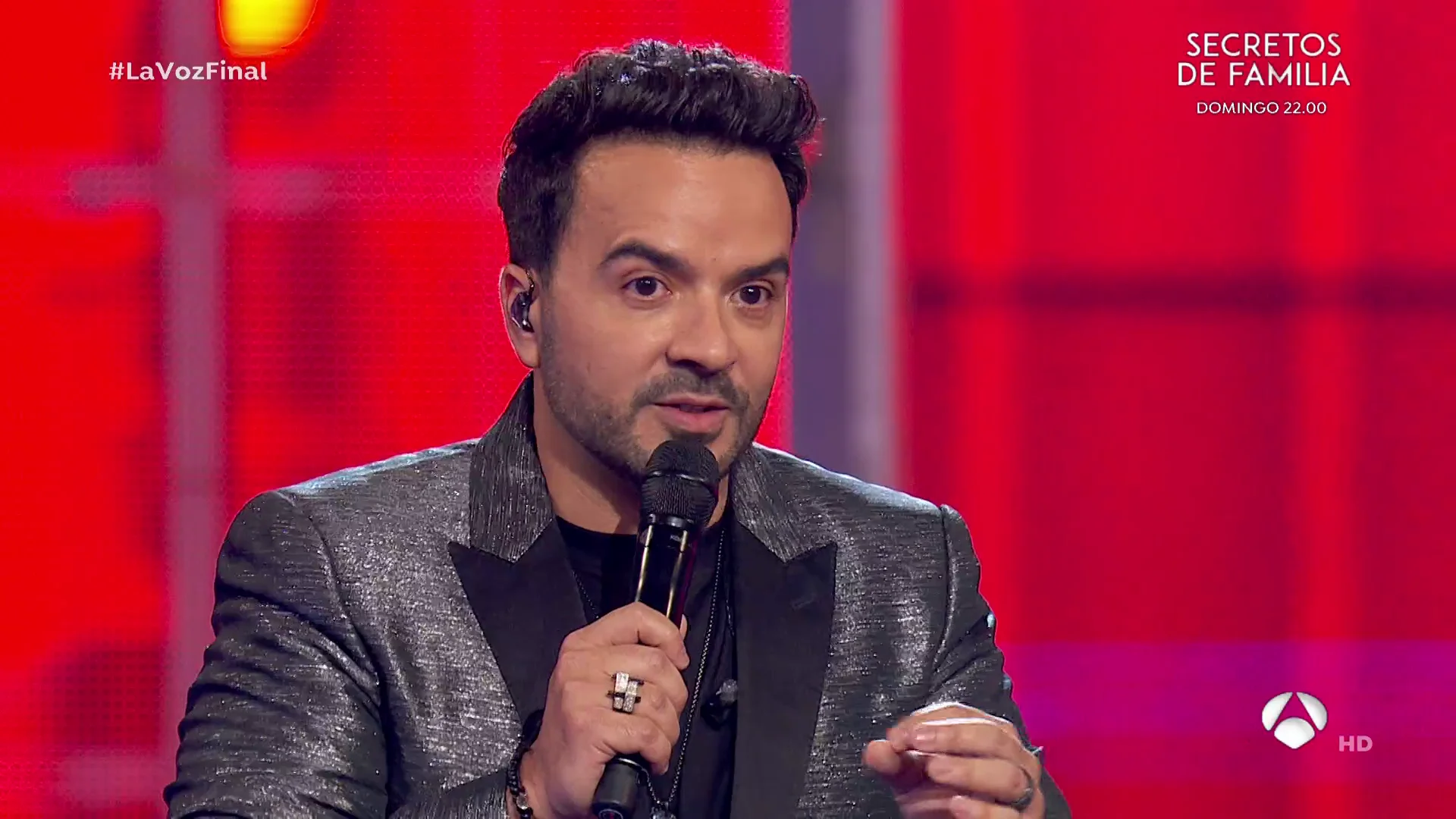 Luis Fonsi desvela qué pasó durante la Audición de Génesis de Jesús: “Gracias a Dios editaron esa pelea” Luis Fonsi desvela qué pasó durante la Audición de Génesis de Jesús: “Gracias a Dios editaron esa pelea”