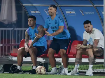 Agüero, en uno de los entrenamientos de Argentina previos a la final contra Francia Agüero, en uno de los entrenamientos de Argentina previos a la final contra Francia