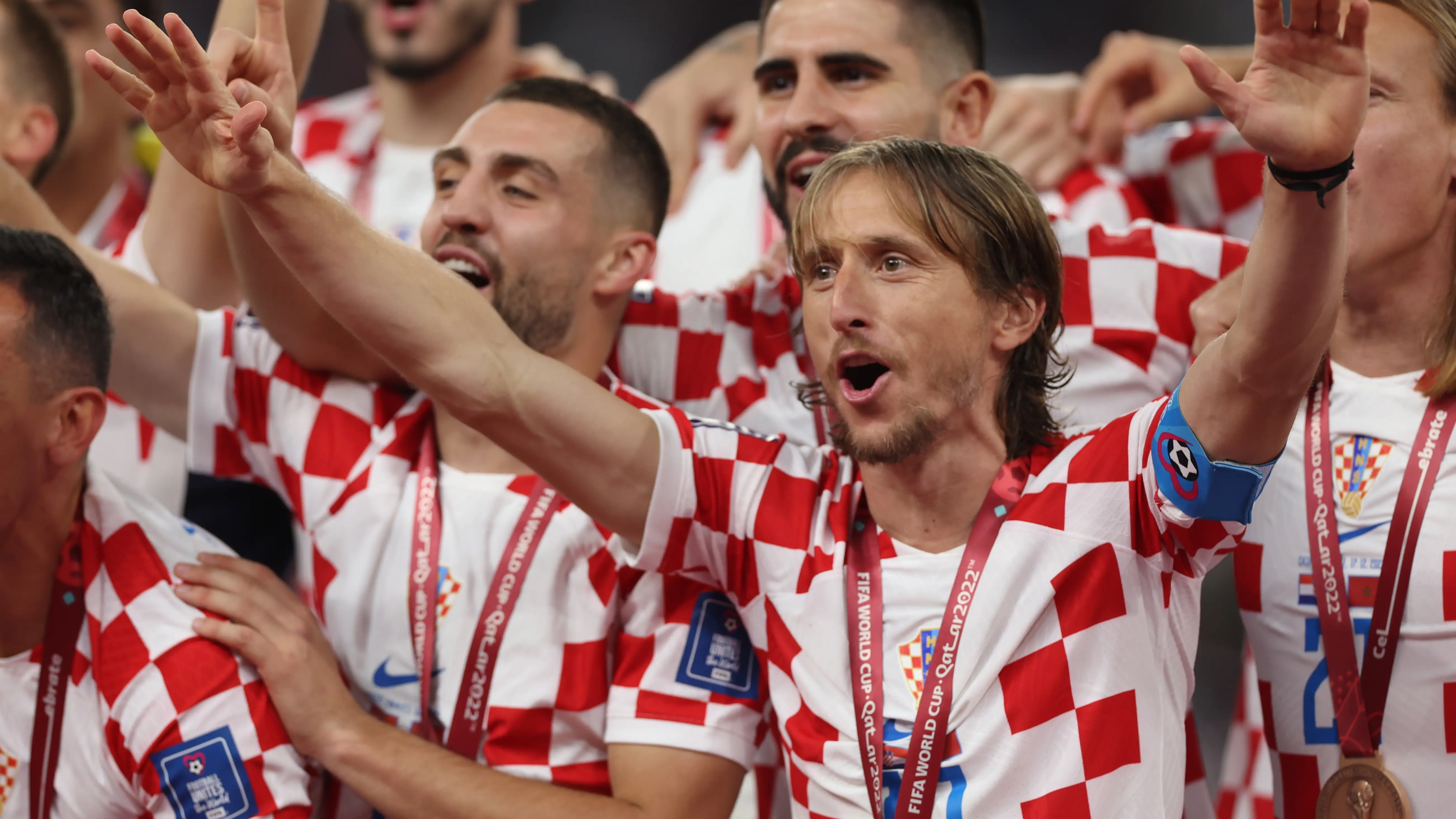 Luka Modric con la medalla de bronce tras ganar a Marruecos Luka Modric con la medalla de bronce tras ganar a Marruecos