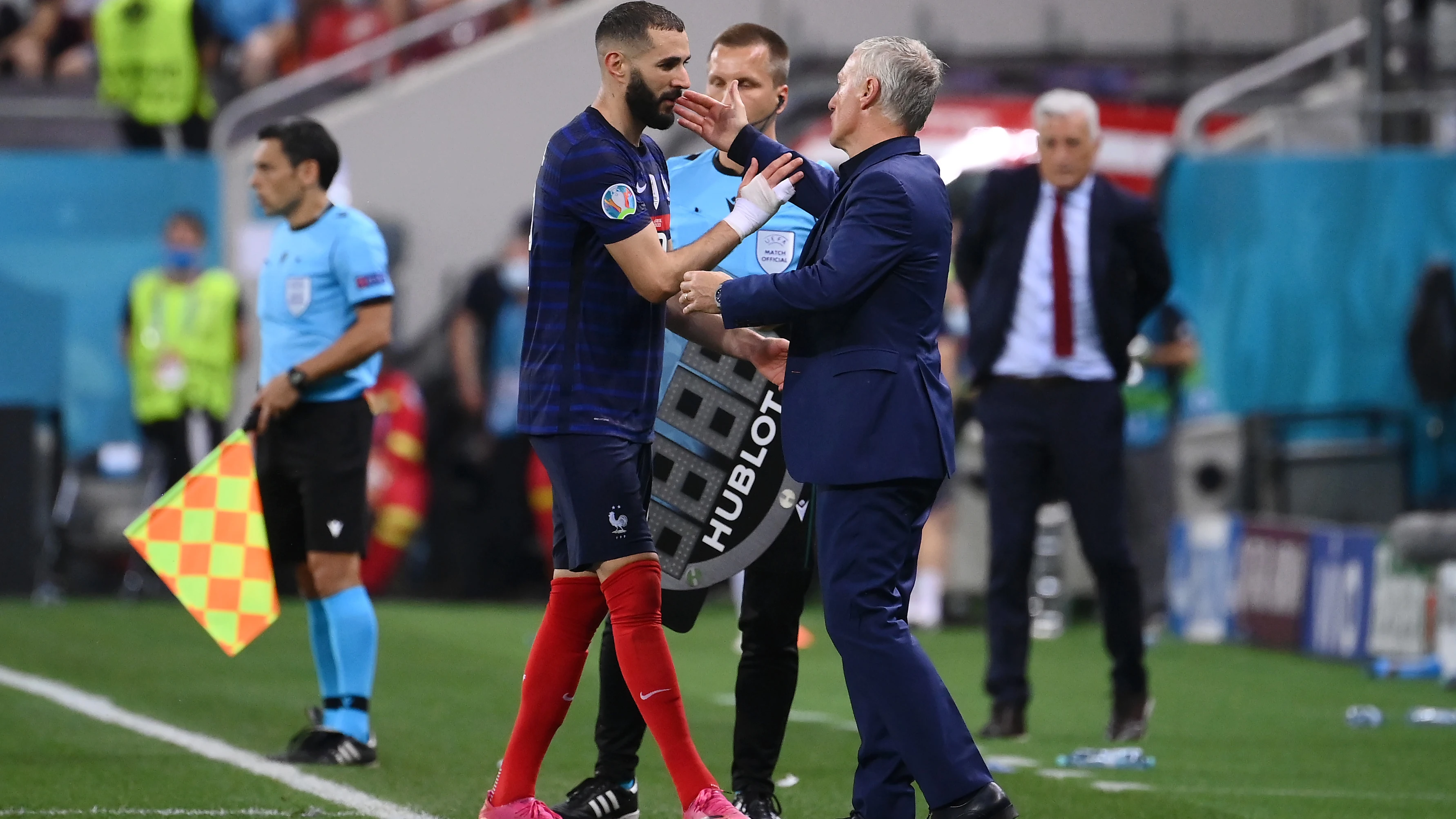 Benzema y Deschamps en el Francia - Suiza de la Eurocopa 2020 Benzema y Deschamps en el Francia - Suiza de la Eurocopa 2020