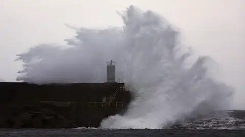 El anticiclón africano bloquea el paso de los frentes El anticiclón africano bloquea el paso de los frentes