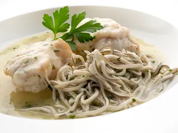 Rape con gulas en salsa verde, de Karlos Arguiñano: calidad y cantidad a buen precio Rape con gulas en salsa verde, de Karlos Arguiñano: calidad y cantidad a buen precio