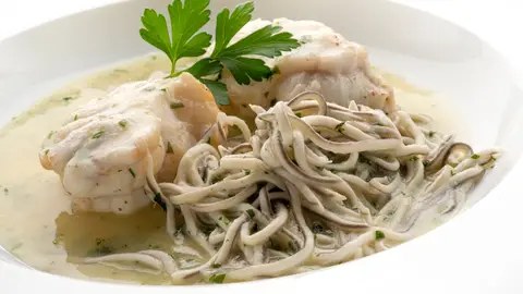 Rape con gulas en salsa verde, de Karlos Arguiñano: calidad y cantidad a buen precio Rape con gulas en salsa verde, de Karlos Arguiñano: calidad y cantidad a buen precio