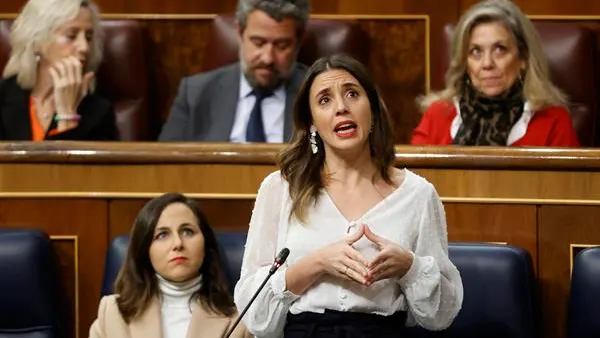 La ministra de Igualdad, Irene Montero, en la sesión de control del Gobierno La ministra de Igualdad, Irene Montero, en la sesión de control del Gobierno
