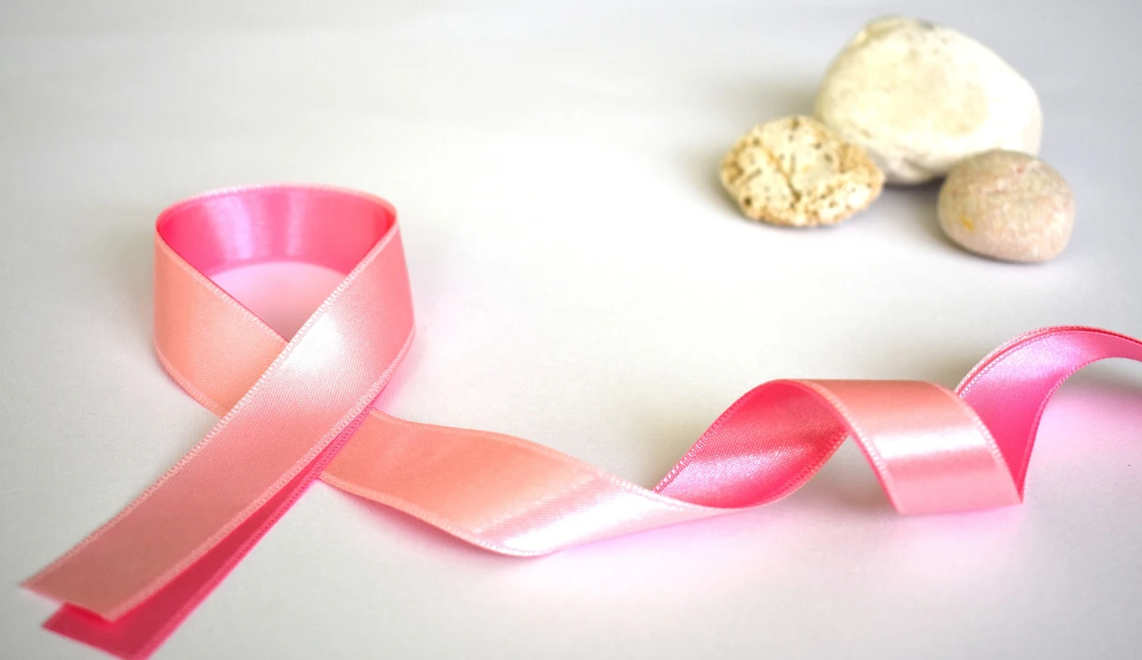 Lazo rosa contra el cáncer de mama 