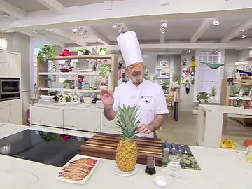 Karlos Arguiñano: el truco de los langostinos baratos y la piña Karlos Arguiñano: el truco de los langostinos baratos y la piña