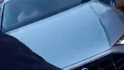 Así ha sido la caótica llegada de Messi a su casa de Rosario: "¡Dale campeón, dale campeón!" Así ha sido la caótica llegada de Messi a su casa de Rosario: "¡Dale campeón, dale campeón!"