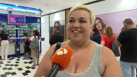 Yasmina, premiada con 'el gordo' en 2021 Yasmina, premiada con 'el gordo' en 2021