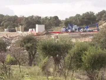 Localizan el cuerpo de uno de los menores desaparecidos en Carabanchel Localizan el cuerpo de uno de los menores desaparecidos en Carabanchel