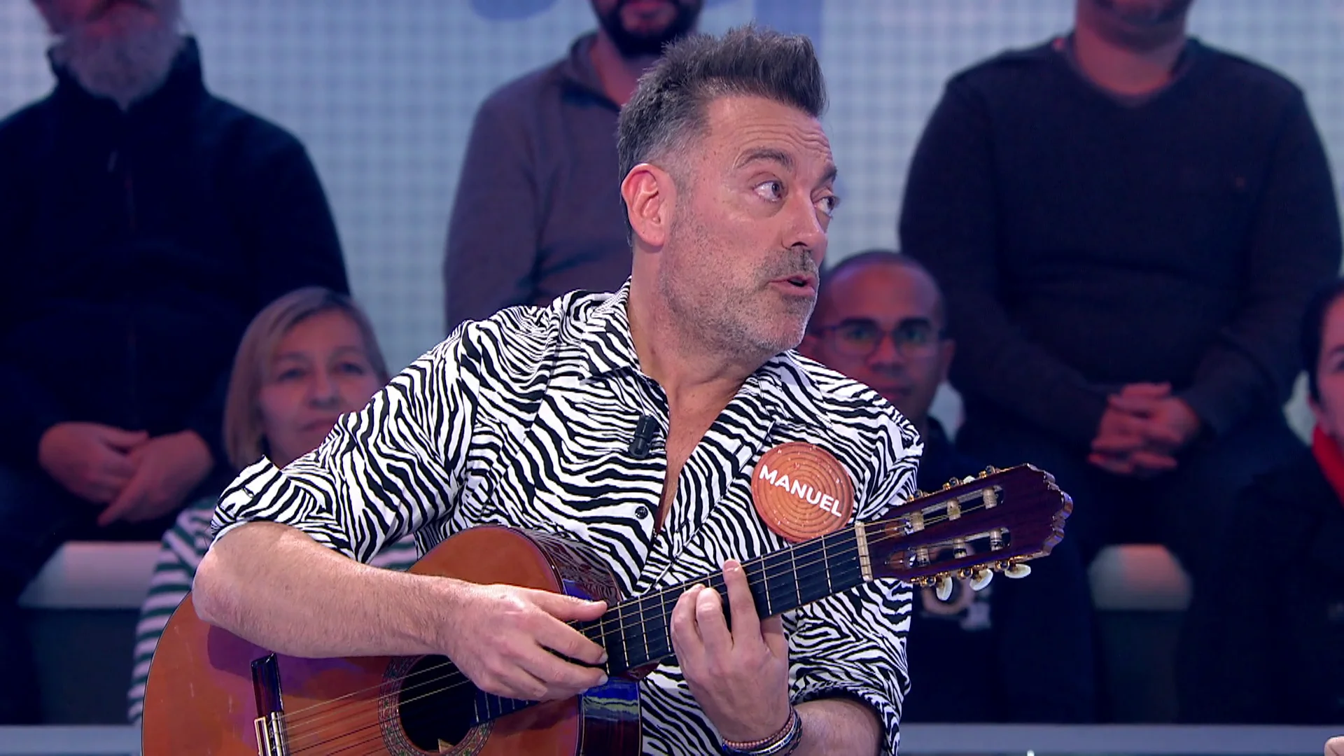Manuel Quijano coge su guitarra para cantar su nuevo single &lsquo;Quiero&rsquo; en directo en &lsquo;Pasapalabra&rsquo; 