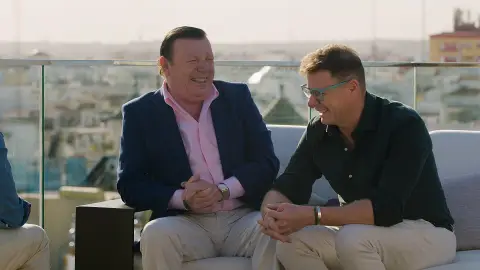 La confesión de los Morancos a Joaquín: “Quién nos tocaba la guitarra en Madrid era Alejandro Sanz” La confesión de los Morancos a Joaquín: “Quién nos tocaba la guitarra en Madrid era Alejandro Sanz”