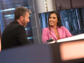 India Martínez responde a sus 'haters' que juzgan sus fotos en bikini: "Detrás de un móvil es muy fácil criticar" India Martínez responde a sus 'haters' que juzgan sus fotos en bikini: "Detrás de un móvil es muy fácil criticar"