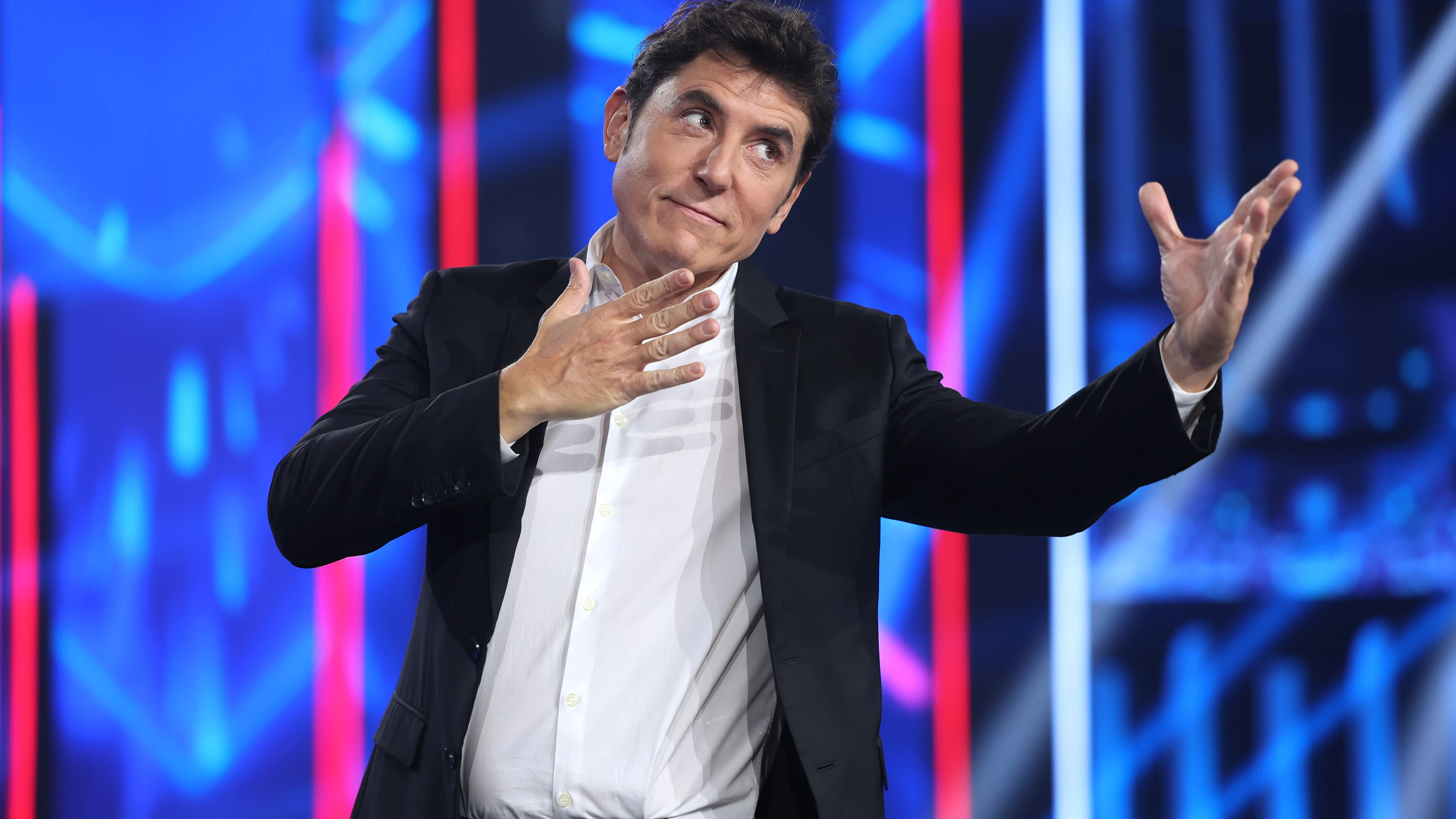 Manel Fuentes promete "una gala que va a sorprender" como regalo de Reyes: "Con un elenco de ensueño" Manel Fuentes promete "una gala que va a sorprender" como regalo de Reyes: "Con un elenco de ensueño"