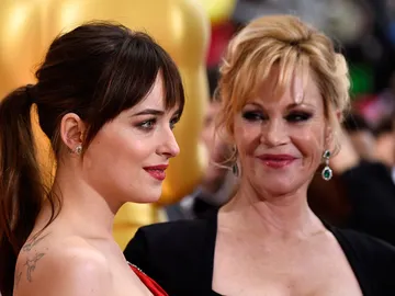 Dakota Johnson y su madre Melanie Griffith Dakota Johnson y su madre Melanie Griffith