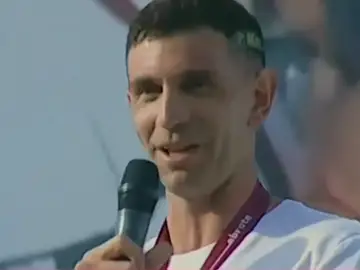 El 'Dibu' Martínez, durante la fiesta en Mar de Plata El 'Dibu' Martínez, durante la fiesta en Mar de Plata